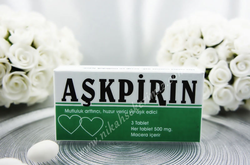 Asprin davetiye (aspirin kutusu şeklinde davetiye)